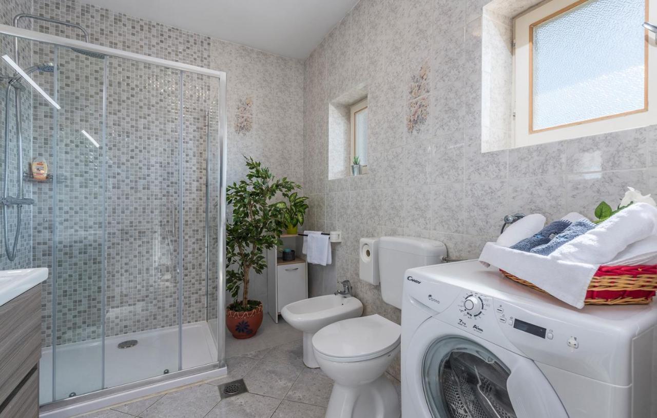 Apartments Loredana Porec Ngoại thất bức ảnh