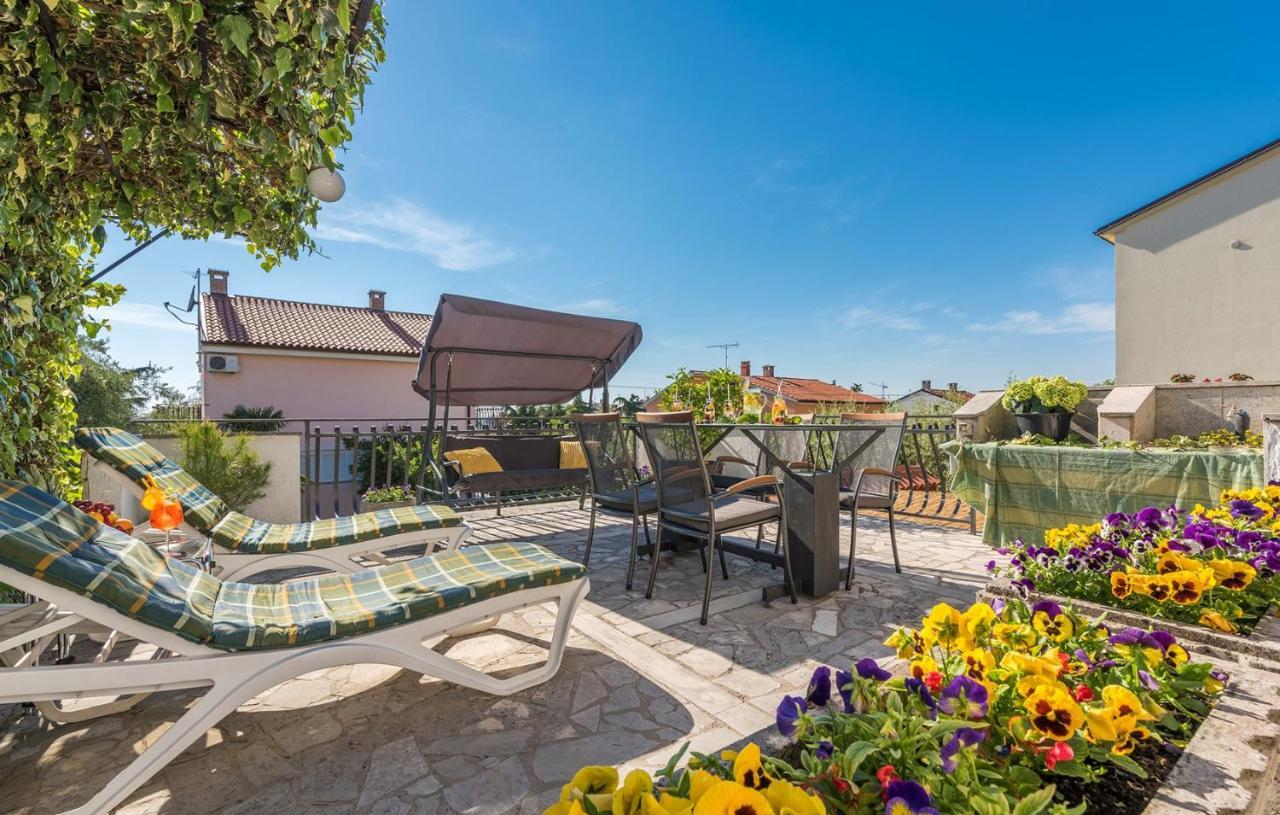 Apartments Loredana Porec Ngoại thất bức ảnh