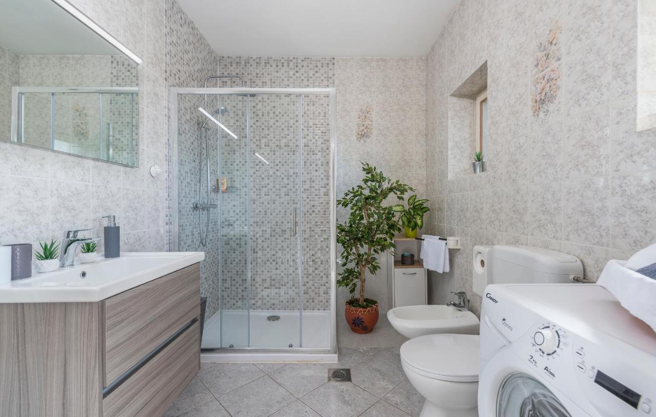 Apartments Loredana Porec Ngoại thất bức ảnh